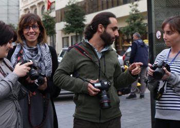 ورشة تدريبية لفريق عمل من UNDP على تقنيات التوثيق الفوتوغرافي والتصوير الصحفي.