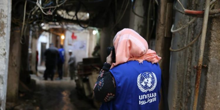 اليوم الثاني ورشة عمل تدريبية على تقنيات التصوير الفوتوغرافي والفيديو يقيمها دار المصوّر لفريق عمل من الأونروا