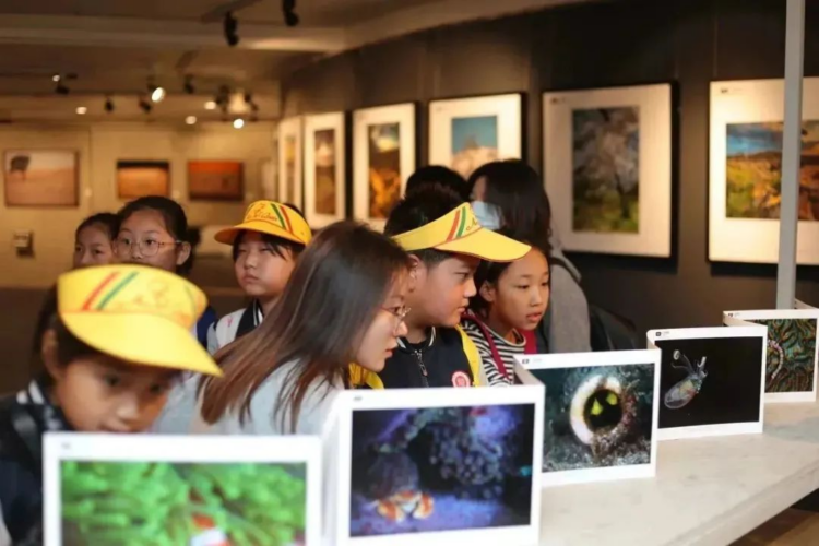 Heads of Photographic Societies Exhibition at the China Millennium Memorial World Art Center in Beijing from October 21 to 29