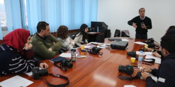 ورشة عمل تدريبية على تقنيات التصوير الفوتوغرافي والفيديو يقيمها دار المصوّر لفريق عمل من الأونروا