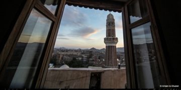 سمو الشيخ منصور بن محمد بن راشد آل مكتوم يكّرم الفائزين بالدورة السابعة للجائزة “اللحظة”