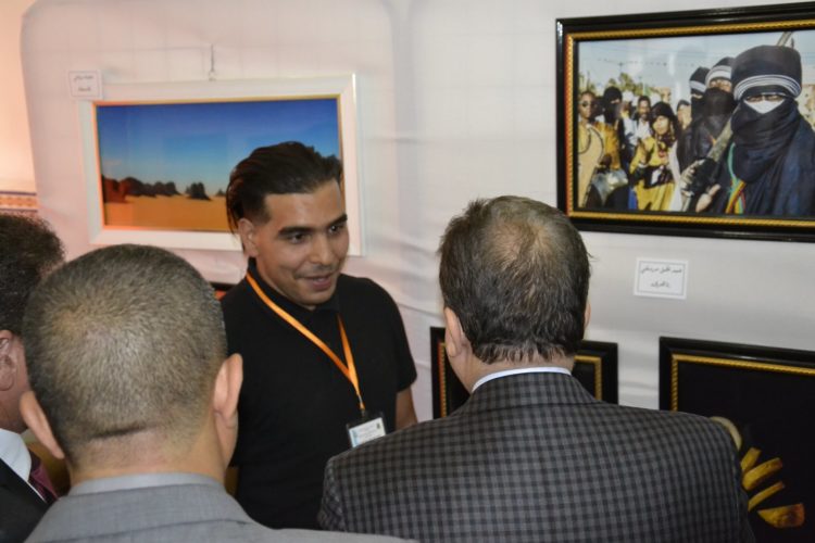 افتتاح الصالون الوطني الثالث للصورة الفوتوغرافية تحت شعار ” العدسة فن والوان “