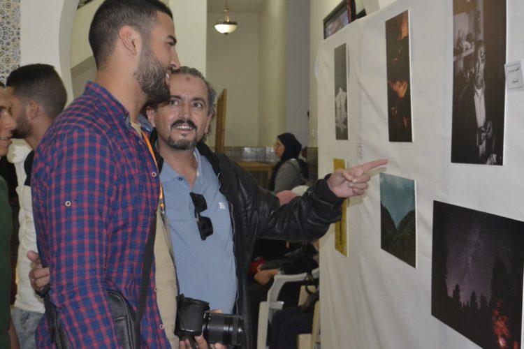 افتتاح الصالون الوطني الثالث للصورة الفوتوغرافية تحت شعار ” العدسة فن والوان “