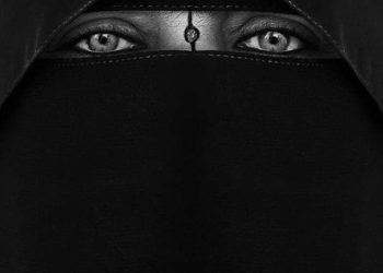 المعاناة تولد الإبداع فوتوغرافي يمني يحصد المركز الأول 🥇 على مستوى العالم في مسابقة التصوير الفوتوغرافي.