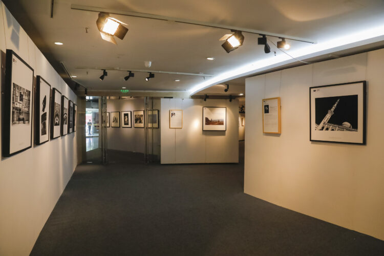 Heads of Photographic Societies Exhibition at the China Millennium Memorial World Art Center in Beijing from October 21 to 29