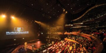 فوتوغرافيا – لحظة الدهشة .. تقترب من “أوبرا دبي”