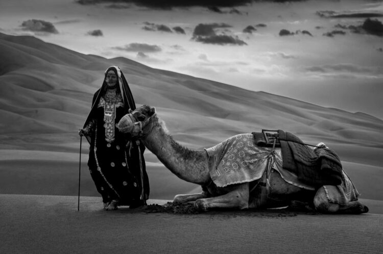 فاطمة الموسى – الإمارات العربية المتحدة​ ​ ​ – جائزة الشخصية الفوتوغرافية الواعدة